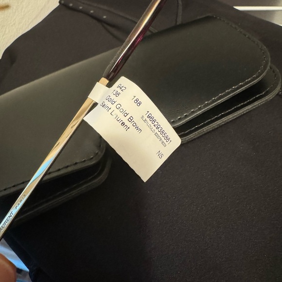 SAINT LAURENT ‘SL 301 LOULOU’ SUNGLASSES Gold Brown - Picture 5 of 8